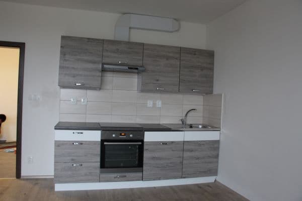 Pronájem bytu 2+kk 53 m², Jaroslava Holečka, Kladno, Středočeský kraj Pronájem bytu 2+kk 53 m², Jaroslava Holečka, Kladno, Středočeský kraj