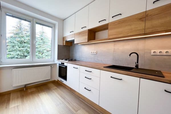 Pronájem bytu 2+1 64 m², Uprkova, Brno Pronájem bytu 2+1 64 m², Uprkova, Brno
