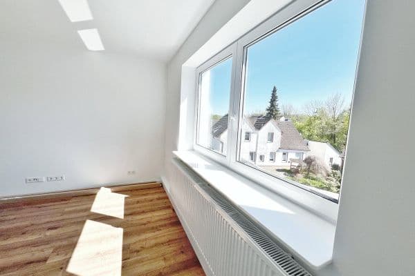 Pronájem bytu 3+1 75 m², Haller Weg 63, Bielefeld, Severní Porýní-Vestfálsko Pronájem bytu 3+1 75 m², Haller Weg 63, Bielefeld, Severní Porýní-Vestfálsko