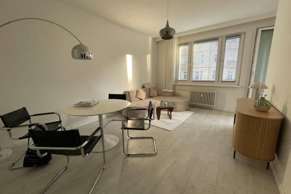 Prodej bytu 2+1 44 m², Berlin Friedenau, Berlín Prodej bytu 2+1 44 m², Berlin Friedenau, Berlín