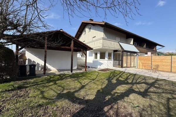 Prodej domu 120 m², pozemek 300 m², Grassau (Traunstein), Bavorsko Prodej domu 120 m², pozemek 300 m², Grassau (Traunstein), Bavorsko