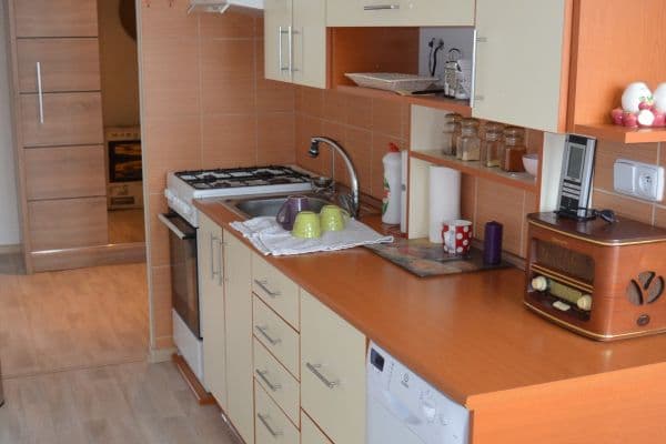 Pronájem bytu 2+1 61 m², Vodárenská, Karlovy Vary Pronájem bytu 2+1 61 m², Vodárenská, Karlovy Vary
