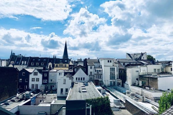 Pronájem bytu 2+1 60 m², Friedrichstraße22, Bonn Pronájem bytu 2+1 60 m², Friedrichstraße22, Bonn