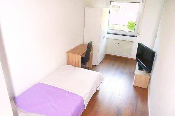 Pronájem bytu 1+1 15 m², Herderstraße 5, Heilbronn, Bádensko-Württembersko Pronájem bytu 1+1 15 m², Herderstraße 5, Heilbronn, Bádensko-Württembersko