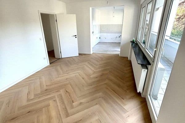 Pronájem bytu 3+1 73 m², Virgiliastraße 23, Essen Pronájem bytu 3+1 73 m², Virgiliastraße 23, Essen
