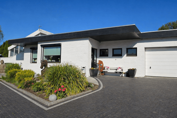 Prodej domu 198 m², pozemek 761 m², Mozartstraße 10, Ganderkesee, Dolní Sasko Prodej domu 198 m², pozemek 761 m², Mozartstraße 10, Ganderkesee, Dolní Sasko