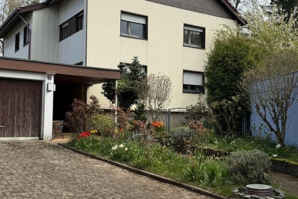 Prodej domu 218 m², pozemek 637 m², Pforzheim Prodej domu 218 m², pozemek 637 m², Pforzheim