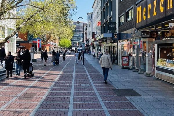 Pronájem kanceláře 300 m², Leverkusen Pronájem kanceláře 300 m², Leverkusen