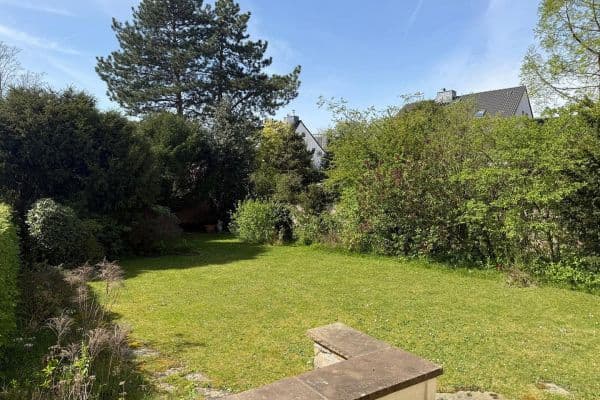 Prodej domu 255 m², pozemek 594 m², Düsseldorf Prodej domu 255 m², pozemek 594 m², Düsseldorf