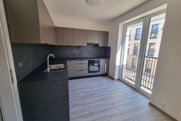 Pronájem bytu 1+kk 35 m², Langova, Český Brod, Středočeský kraj Pronájem bytu 1+kk 35 m², Langova, Český Brod, Středočeský kraj