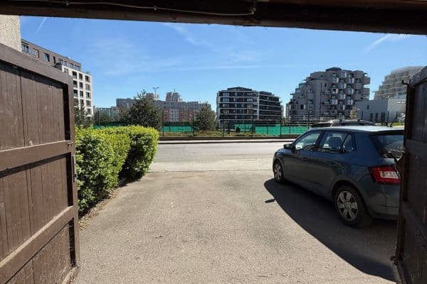 Prodej garáže 15 m², Pod Třebešínem, Praha, Praha Prodej garáže 15 m², Pod Třebešínem, Praha, Praha