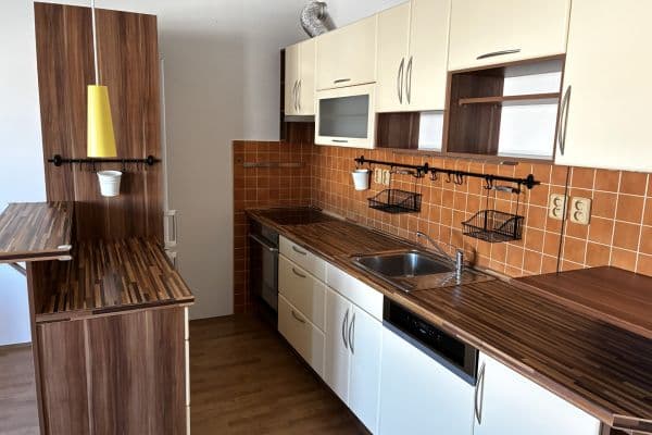 Pronájem bytu 2+kk 56 m², K Netlukám, Praha Pronájem bytu 2+kk 56 m², K Netlukám, Praha