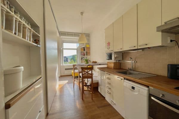 Pronájem bytu 1+1 38 m², Thámova, Praha Pronájem bytu 1+1 38 m², Thámova, Praha