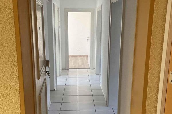 Prodej bytu 3+1 63 m², Landau Prodej bytu 3+1 63 m², Landau