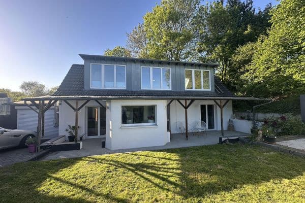 Pronájem domu 80 m², pozemek 359 m², Essen, Severní Porýní-Vestfálsko Pronájem domu 80 m², pozemek 359 m², Essen, Severní Porýní-Vestfálsko