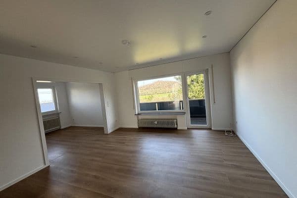 Pronájem bytu 3+1 120 m², Neustadt Pronájem bytu 3+1 120 m², Neustadt