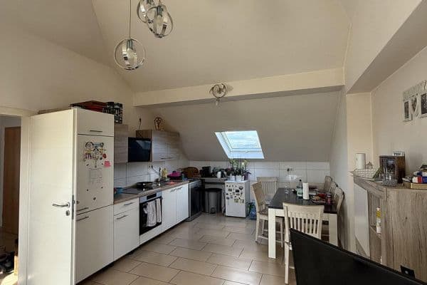 Pronájem bytu 3+1 78 m², Gernsheim Pronájem bytu 3+1 78 m², Gernsheim