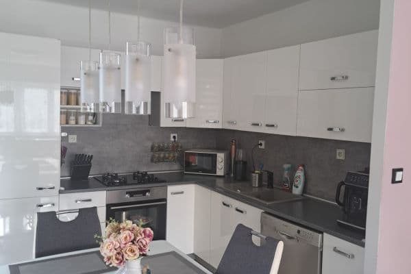Prodej bytu 3+kk 64 m², Průběžná, Ostrava Prodej bytu 3+kk 64 m², Průběžná, Ostrava