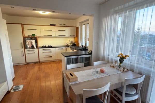 Prodej bytu 4+1 89 m², Tečovice Prodej bytu 4+1 89 m², Tečovice