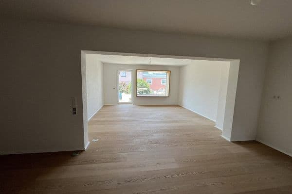 Prodej bytu 4+1 120 m², Lindenstr. 48, Haslach im Kinzigtal, Bádensko-Württembersko Prodej bytu 4+1 120 m², Lindenstr. 48, Haslach im Kinzigtal, Bádensko-Württembersko