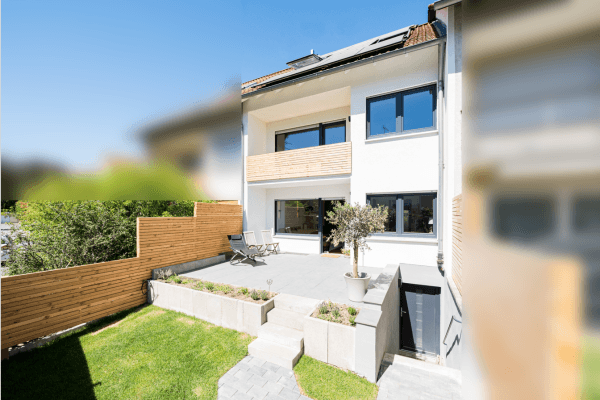 Prodej domu 149 m², pozemek 180 m², Erlangen Prodej domu 149 m², pozemek 180 m², Erlangen