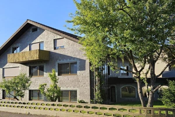Prodej domu 330 m², pozemek 745 m², Zuzenhausen Prodej domu 330 m², pozemek 745 m², Zuzenhausen