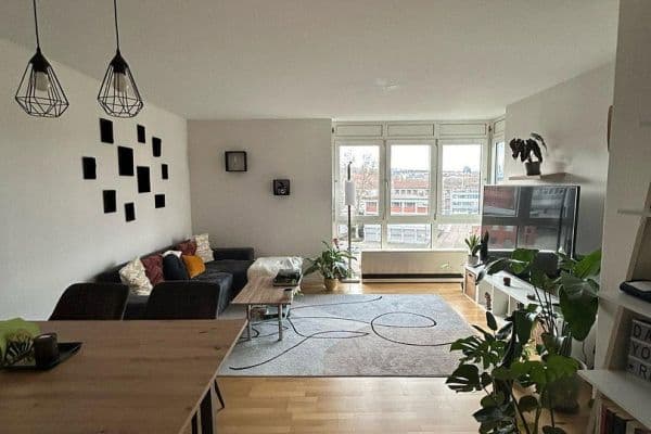 Prodej bytu 2+1 48 m², Schwarenbergstr. 10, Stuttgart, Bádensko-Württembersko Prodej bytu 2+1 48 m², Schwarenbergstr. 10, Stuttgart, Bádensko-Württembersko