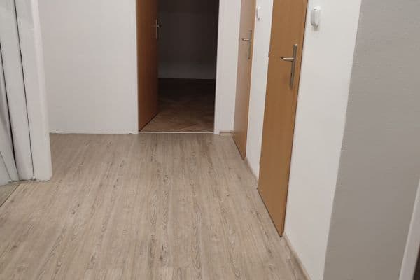 Pronájem bytu 2+1 54 m², Tyršova, Zlín Pronájem bytu 2+1 54 m², Tyršova, Zlín
