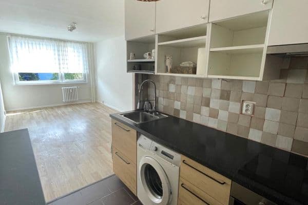 Pronájem bytu 2+kk 43 m², Rezlerova, Praha Pronájem bytu 2+kk 43 m², Rezlerova, Praha