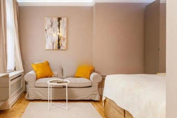 Pronájem bytu 3+1 45 m², Gitschiner Strasse 89, Berlin, Berlín Pronájem bytu 3+1 45 m², Gitschiner Strasse 89, Berlin, Berlín