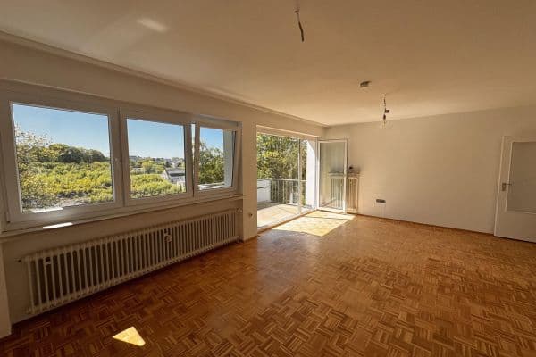 Pronájem bytu 3+1 82 m², Lüdenscheid Pronájem bytu 3+1 82 m², Lüdenscheid