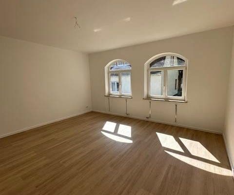 Pronájem bytu 3+1 83 m², Waldstromerstr. 18, Nürnberg, Bavorsko Pronájem bytu 3+1 83 m², Waldstromerstr. 18, Nürnberg, Bavorsko