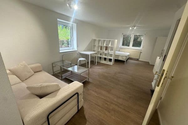 Pronájem bytu 1+1 30 m², Weingärtenstr. 30, Kelsterbach Pronájem bytu 1+1 30 m², Weingärtenstr. 30, Kelsterbach