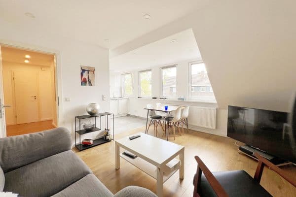 Pronájem bytu 3+1 62 m², Dottendorfer Str. 95, Bonn Pronájem bytu 3+1 62 m², Dottendorfer Str. 95, Bonn