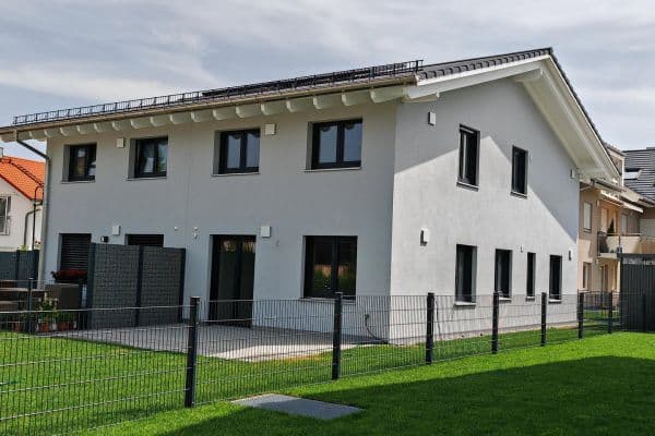 Prodej domu 153 m², pozemek 206 m², Brunnthal, Bavorsko Prodej domu 153 m², pozemek 206 m², Brunnthal, Bavorsko