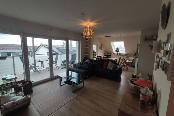 Pronájem bytu 3+1 91 m², Danziger Straße 1, Wermelskirchen Pronájem bytu 3+1 91 m², Danziger Straße 1, Wermelskirchen
