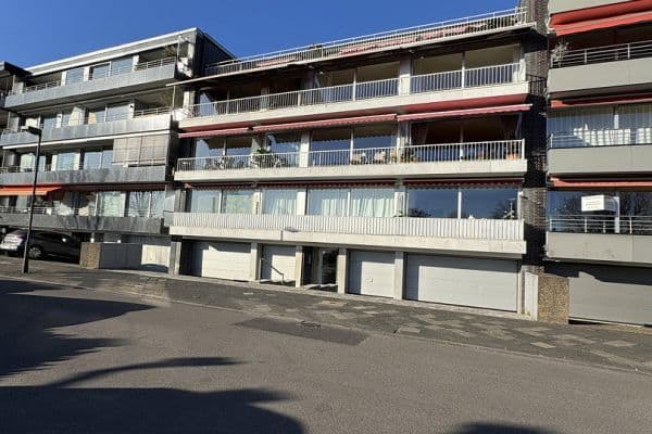 Pronájem bytu 3+1 90 m², Rheinallee 137, Düsseldorf, Severní Porýní-Vestfálsko Pronájem bytu 3+1 90 m², Rheinallee 137, Düsseldorf, Severní Porýní-Vestfálsko