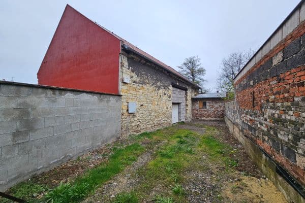 Pronájem nebytového prostoru 156 m², Kozinova, Kladno Pronájem nebytového prostoru 156 m², Kozinova, Kladno