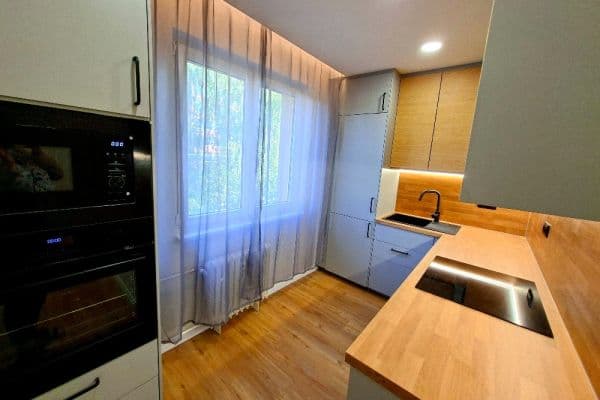 Prodej bytu 2+1 52 m², Práčská, Praha Prodej bytu 2+1 52 m², Práčská, Praha