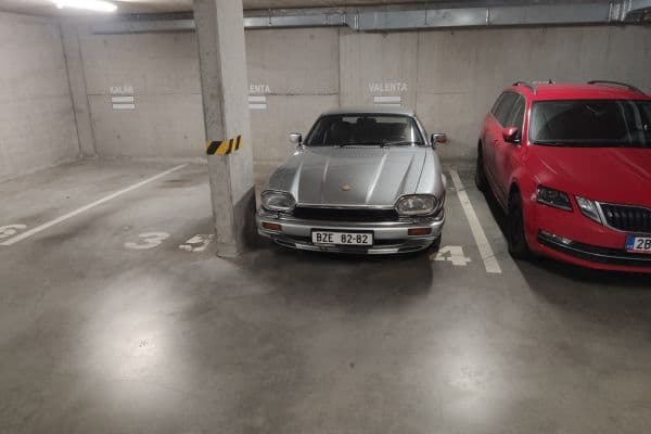Pronájem garáže 14 m², Spáčilova, Brno Pronájem garáže 14 m², Spáčilova, Brno
