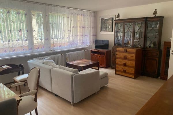 Pronájem bytu 3+1 71 m², Kytlická, Praha Pronájem bytu 3+1 71 m², Kytlická, Praha