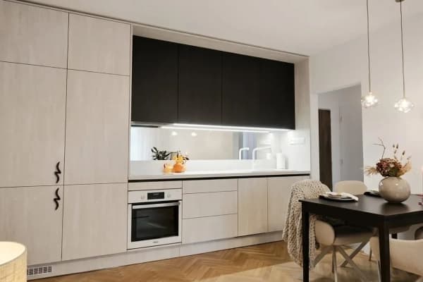 Prodej bytu 2+1 55 m², Astrová, Bratislava Prodej bytu 2+1 55 m², Astrová, Bratislava