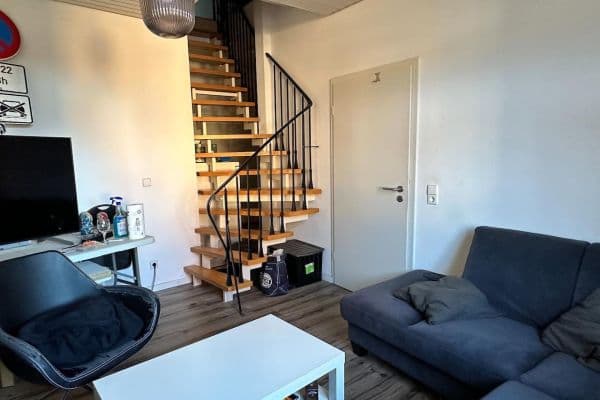 Pronájem bytu 4+1 80 m², Stuttgart, Bádensko-Württembersko Pronájem bytu 4+1 80 m², Stuttgart, Bádensko-Württembersko