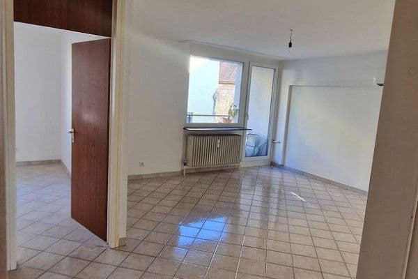Pronájem bytu 3+1 75 m², Fürther Straße 3, Zirndorf Pronájem bytu 3+1 75 m², Fürther Straße 3, Zirndorf