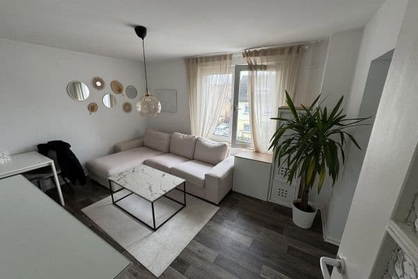 Pronájem bytu 2+1 41 m², Schmittener Str. 1, Frankfurt am Main, Hessen Pronájem bytu 2+1 41 m², Schmittener Str. 1, Frankfurt am Main, Hessen