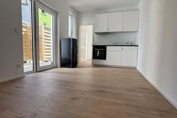 Pronájem bytu 2+1 33 m², Birkenstraße 147, Düsseldorf Pronájem bytu 2+1 33 m², Birkenstraße 147, Düsseldorf