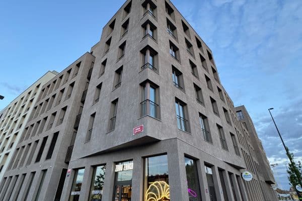 Prodej bytu 2+kk 57 m², Toyen, Praha Prodej bytu 2+kk 57 m², Toyen, Praha
