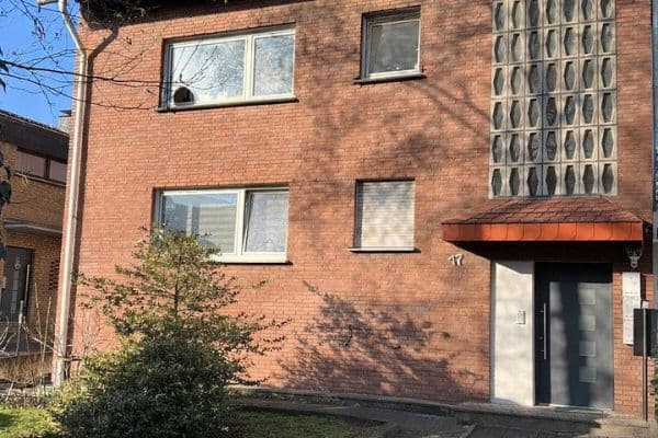 Prodej domu 389 m², pozemek 472 m², Paderborn, Severní Porýní-Vestfálsko Prodej domu 389 m², pozemek 472 m², Paderborn, Severní Porýní-Vestfálsko