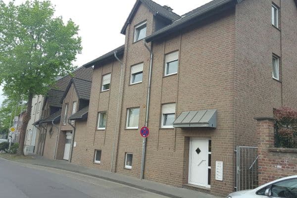 Pronájem bytu 3+1 78 m², Jülicher Str. 8, Jüchen Pronájem bytu 3+1 78 m², Jülicher Str. 8, Jüchen