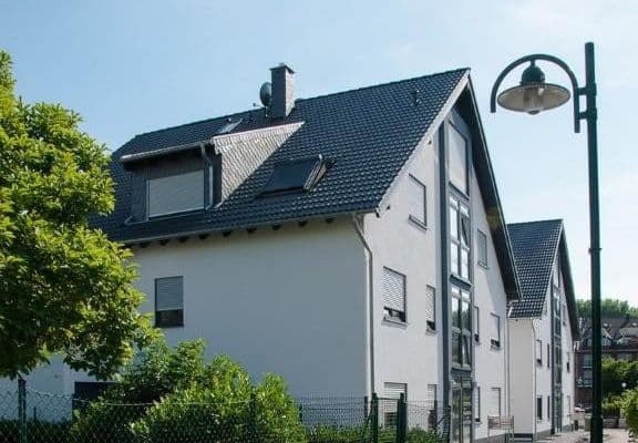 Pronájem bytu 5+1 170 m², Niederkassel-Rheidt Pronájem bytu 5+1 170 m², Niederkassel-Rheidt